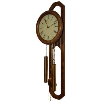 Wandklok met slinger en gewichten